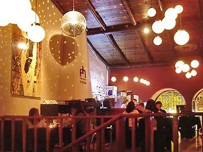 Damajuana Hostel Mendoza